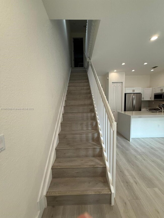 Building Photo - 705 SW 147th Ave