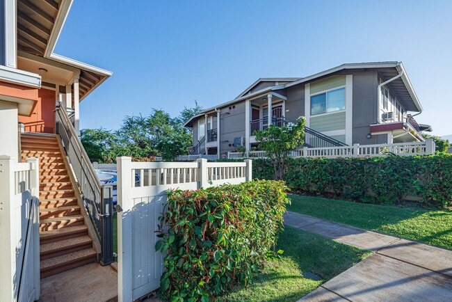 Building Photo - South Maui – Fully Furnished 3BR/2BA Ground-Floor Condo with Private Yard | Pets Considered