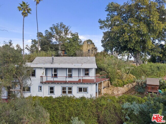 Building Photo - 1409 Avon Park Terrace