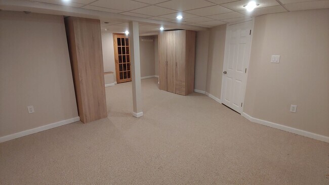 Building Photo - *Beautiful 2BD/2BA Single-Family Home Available in Brentwood*