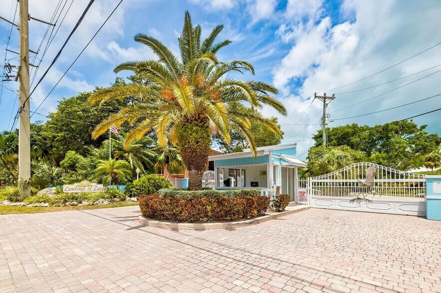 Building Photo - 98202 Windward Ave