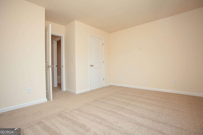 Building Photo - 4355 Almanor Cir