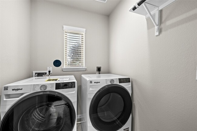 Building Photo - 26818 Chandrila Vista Ct