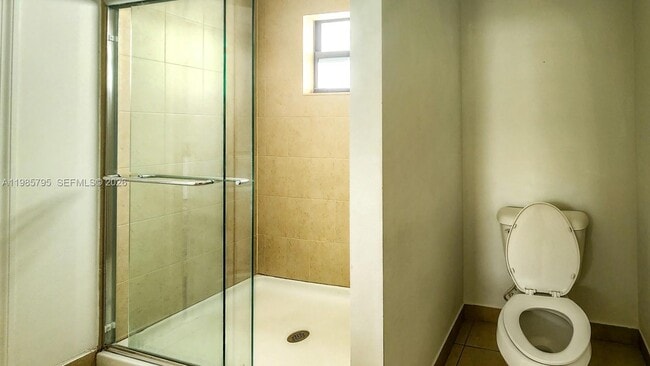 Building Photo - 470 NE 194th Terrace