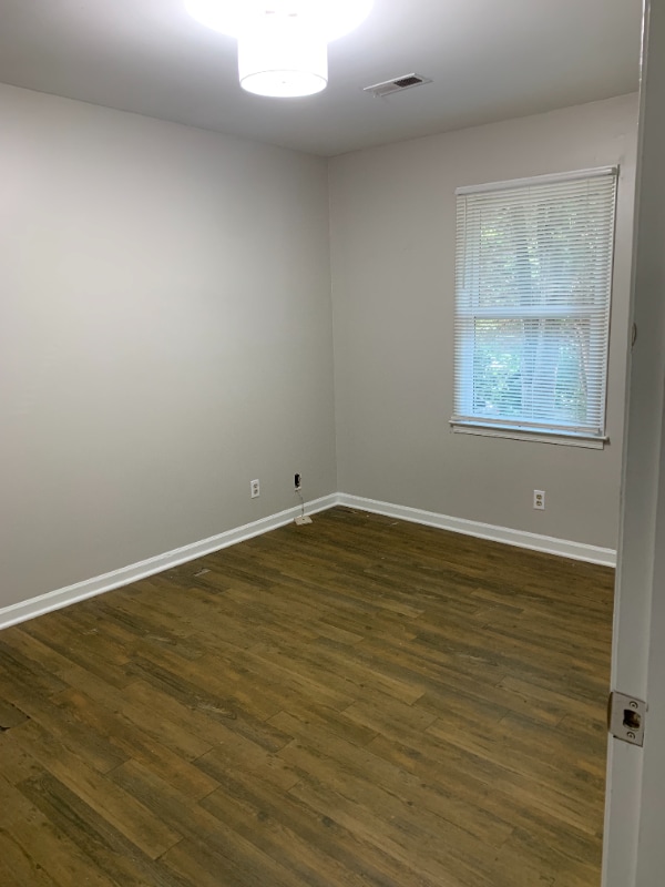 Building Photo - 123 Park St