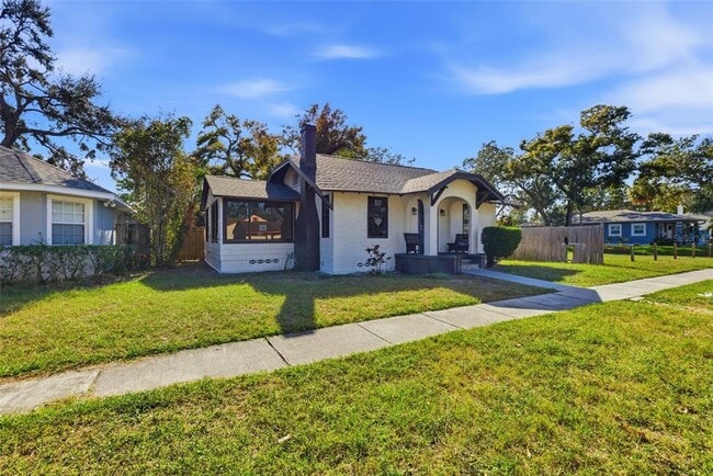 Building Photo - 1326 13th Ave S