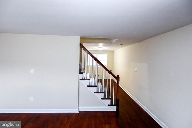 Building Photo - 4773 Elison Ave