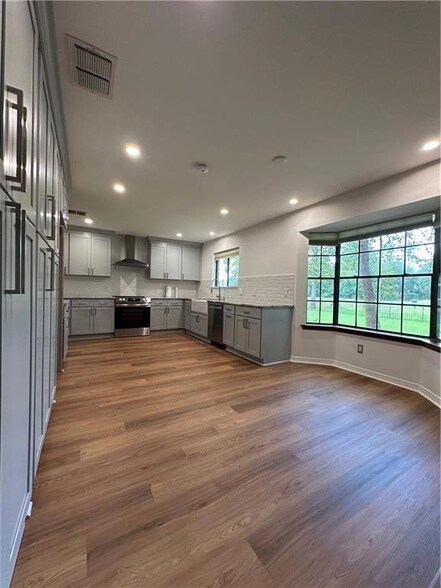 Building Photo - 773 Bocage Ln