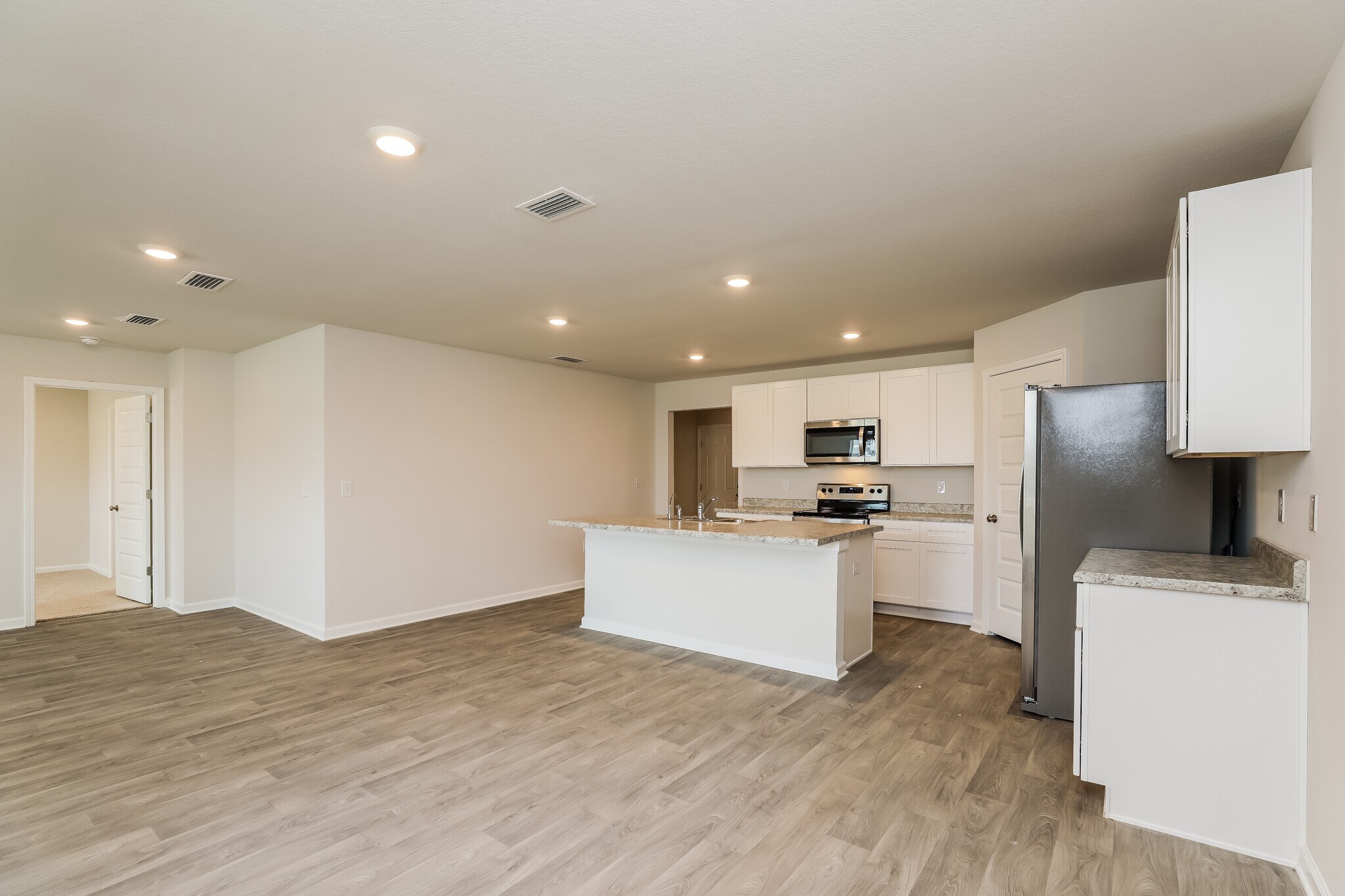 Building Photo - 5812 Tiagra Dr