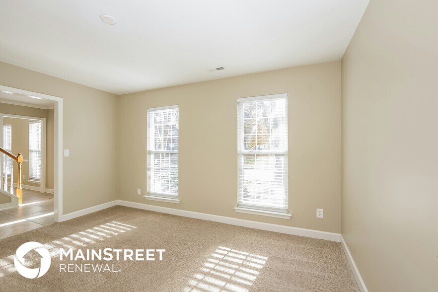 Building Photo - 6209 Forest Pond Dr