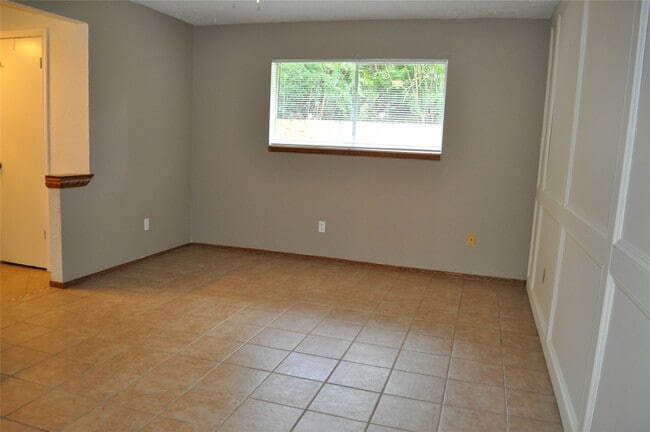 Building Photo - 22411 Merrymount Dr