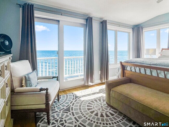 Building Photo - 41 Hillside Ave