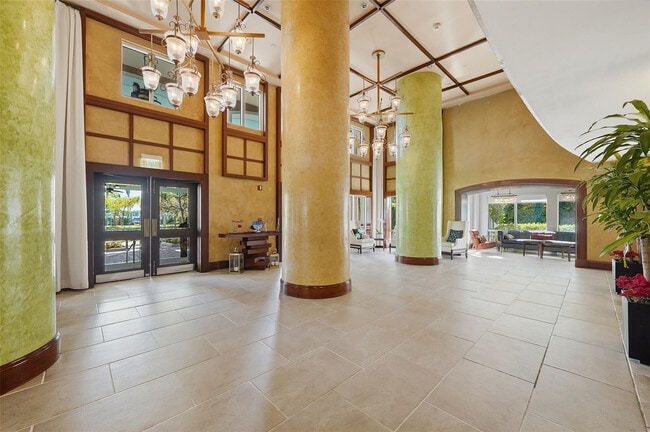 Building Photo - 2951 S Bayshore Dr