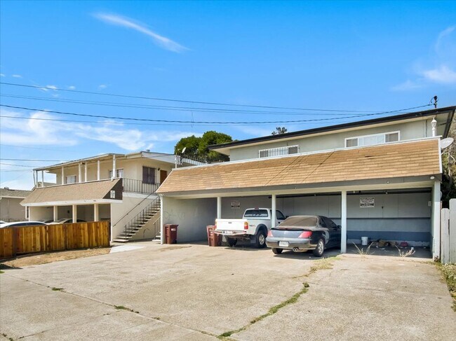 Building Photo - 2901 Octavia St