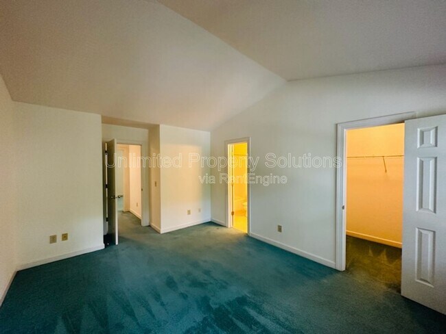 Building Photo - 5813 Wrightsville Ave