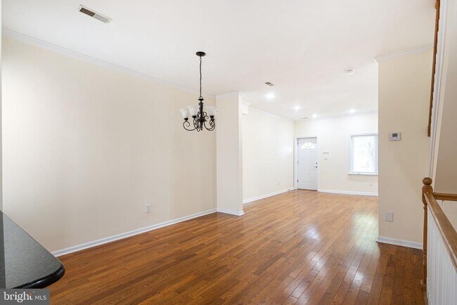 Building Photo - 3987 Terrace St