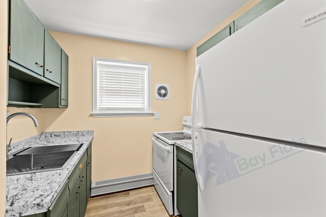 Building Photo - Seymour Apartments