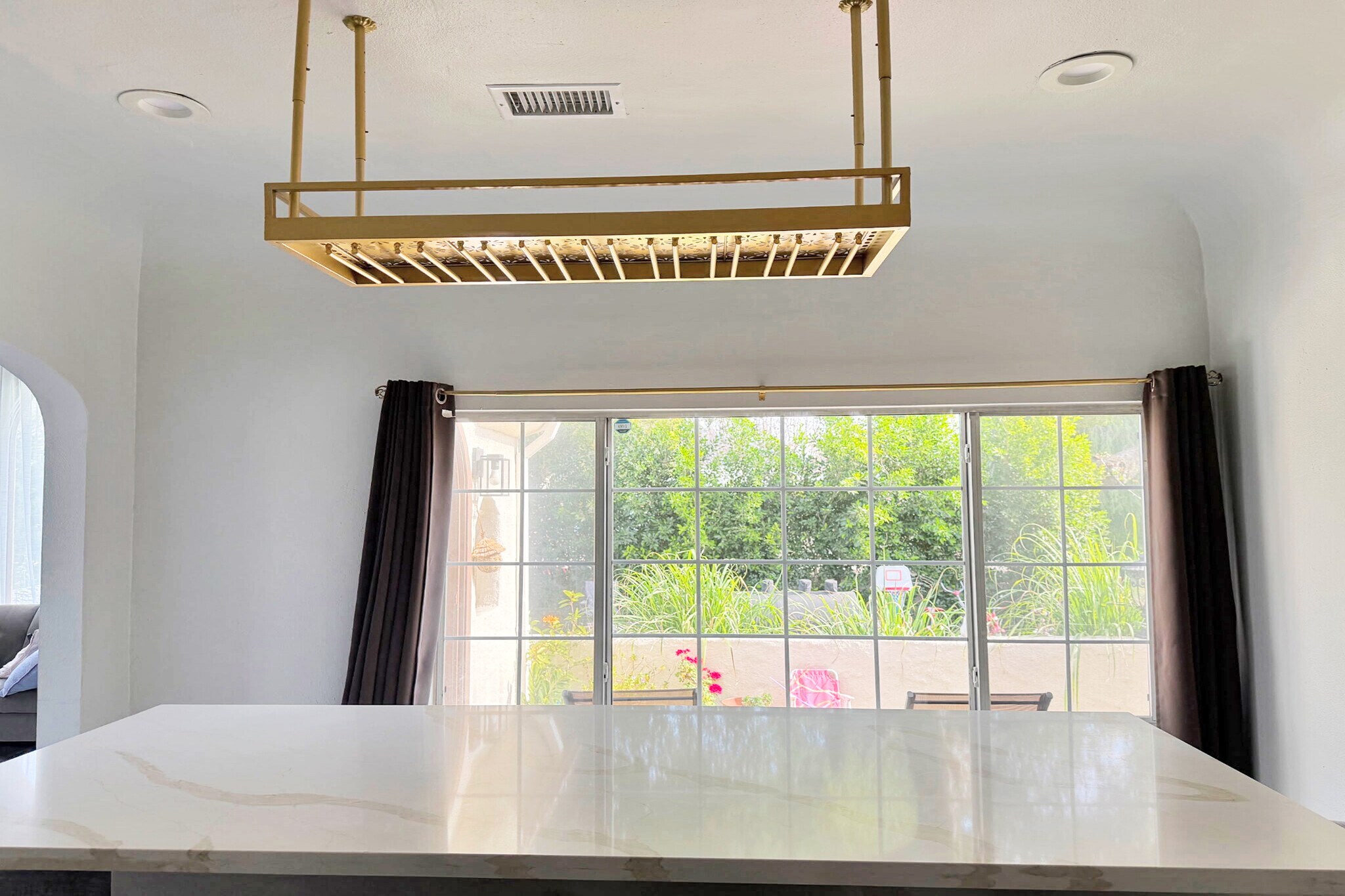 Building Photo - 1245 N Orchard Dr