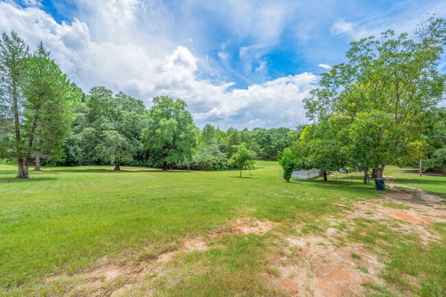 Building Photo - 2725 FL-83