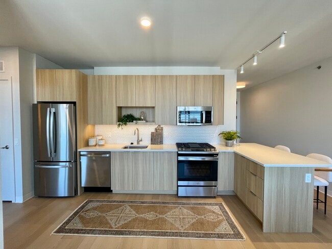 Building Photo - 1450 N Kingsbury St