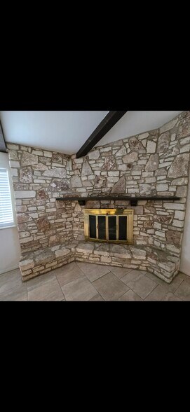 Building Photo - 12714 La Quinta