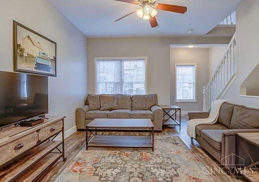 Building Photo - 14 S Poplar St