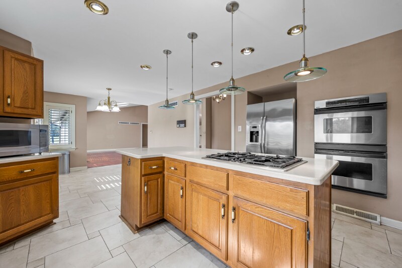 Building Photo - 2244 Kehrsglen Ct