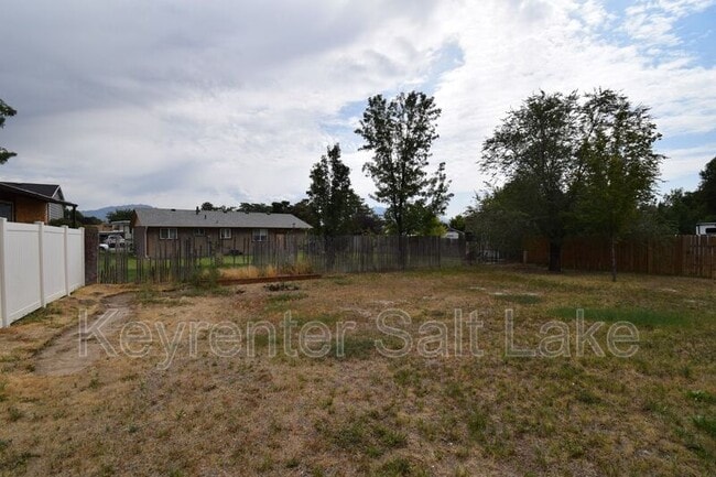 Building Photo - 6131 Misty Way