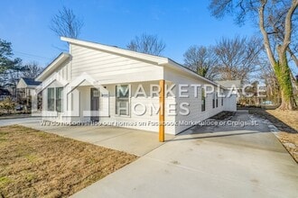 Building Photo - 801 Goodwyn St