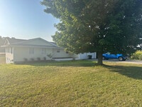 Building Photo - 13227 S Bugai Rd