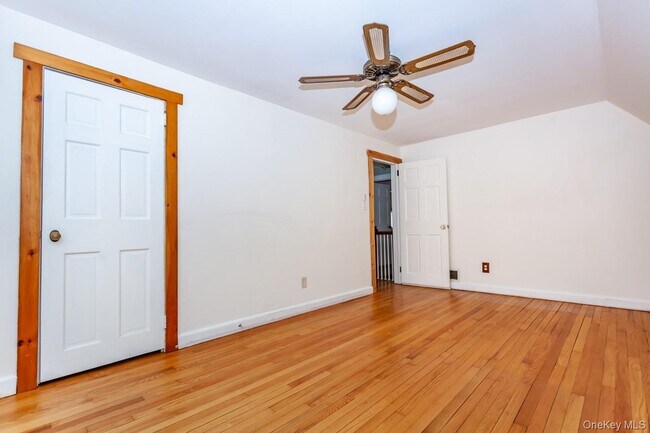 Building Photo - 530 Union Ave