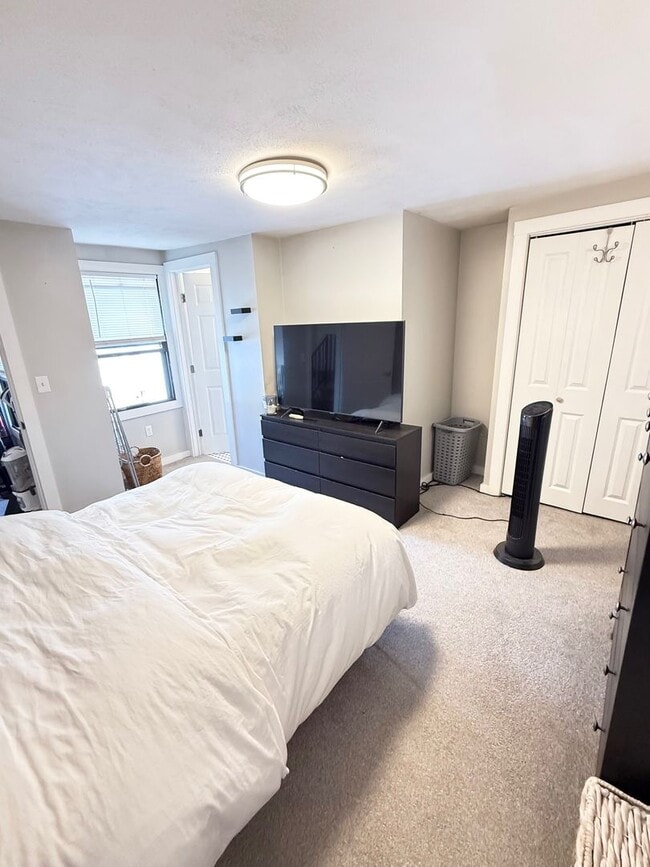 Building Photo - Newly Remodeled 3 Bed Ged 2 Bath Single-Family Home- Modern updates and Prime Location!