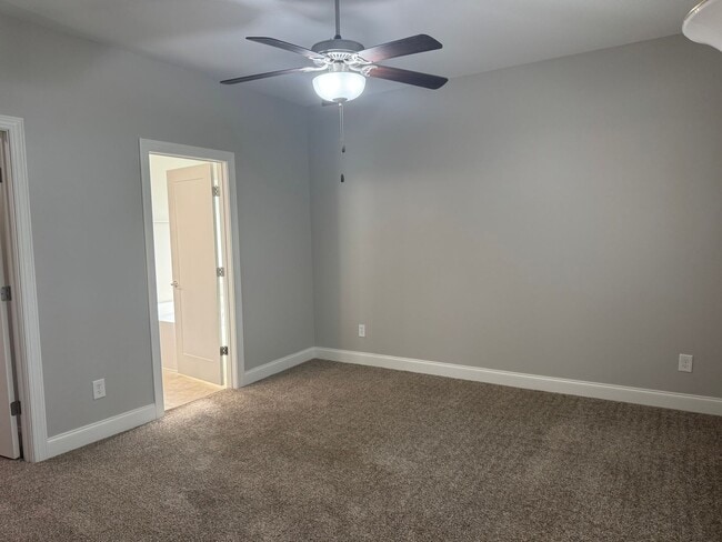 Building Photo - Cute 4BR Home in Perfect Location