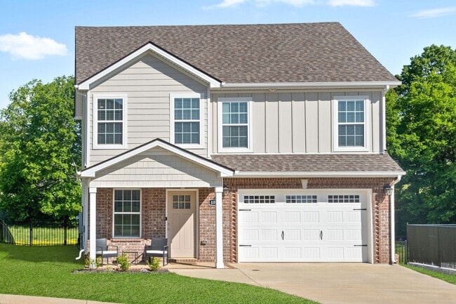 Building Photo - 3 Bedroom 2 1/2 Bath Pet Friendly Home For Rent!