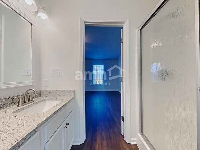 Building Photo - 4157 S Woodtrail Ln