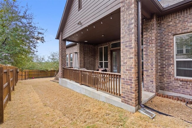 Building Photo - 8500 Echo Shore Cove