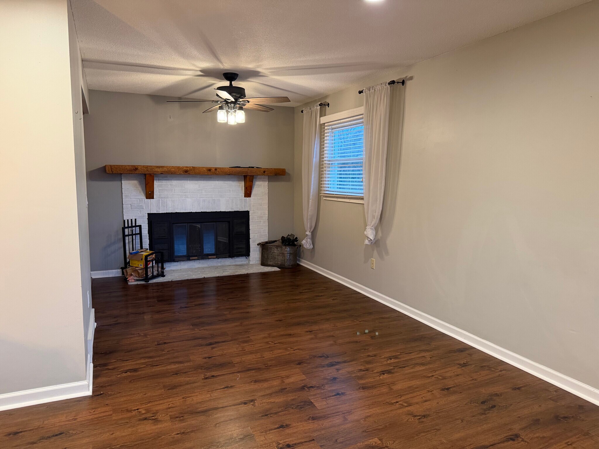 Living room 2 - 3309 Winston Dr