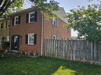 Building Photo - 4226 Embassy Dr