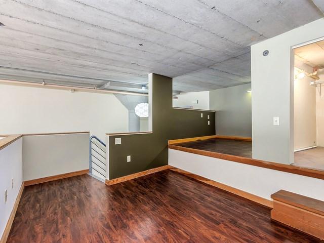 Building Photo - Open Floor Plan Loft in Jack London Square