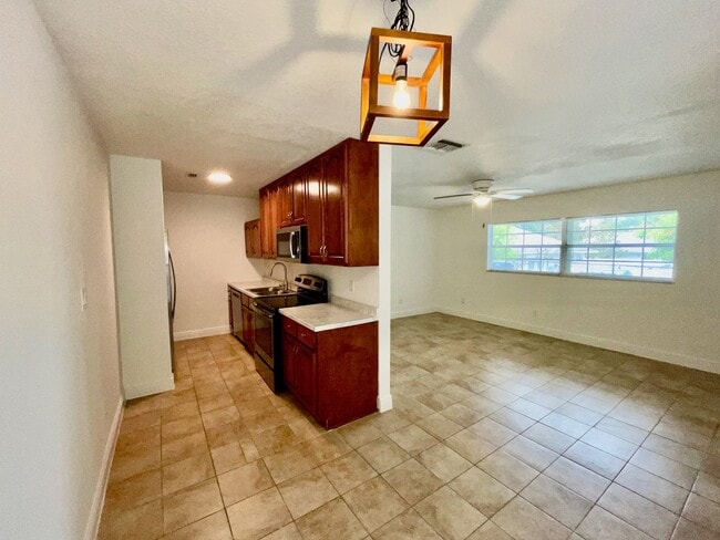 Building Photo - 3048 Unkaterri Ln
