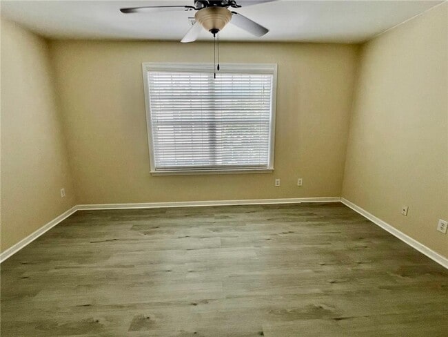 Building Photo - 247 Hiawassee Dr