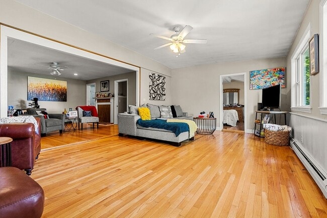 Building Photo - 22 Witham St