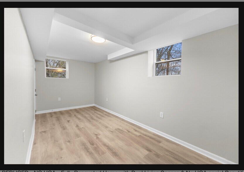 Building Photo - 3304 Cocoa Dr