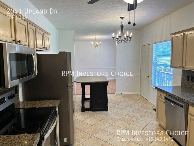 Building Photo - 2041 Upland Dr