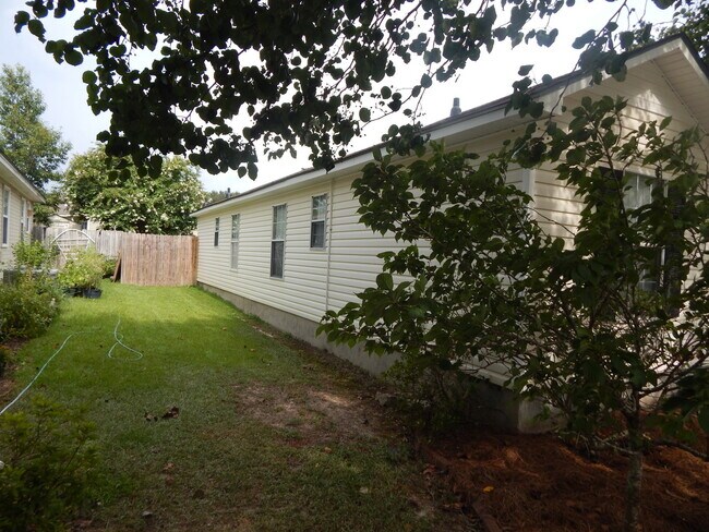 Building Photo - 3740 Mulligan Rd