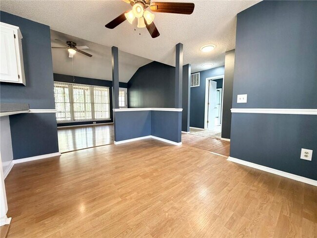 Building Photo - 5 Haslingden Ln