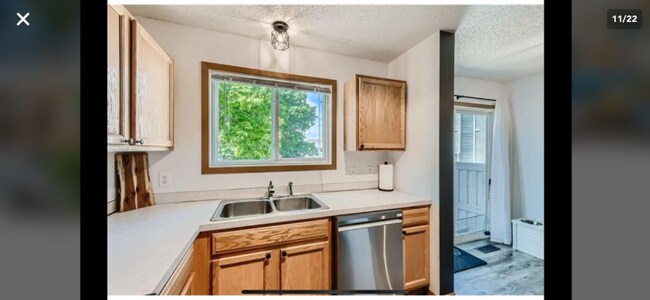 Building Photo - 15527 Flyboat Ln