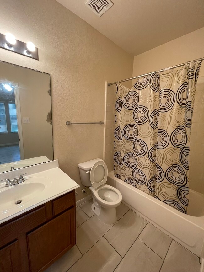 Building Photo - 1755 Nichole Woods Dr