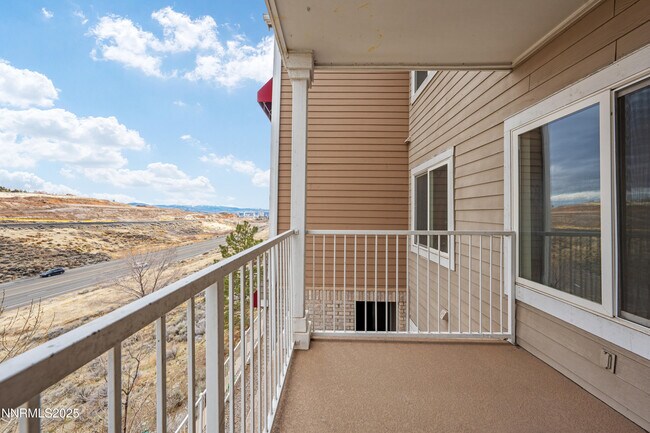Building Photo - 200 Talus Way