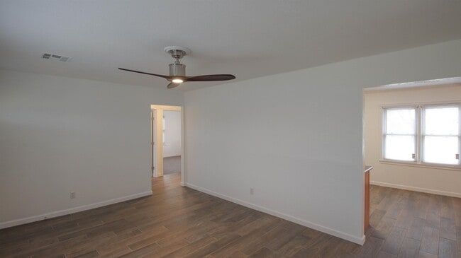 Building Photo - 1715 N Midwest Blvd